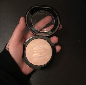 MAC Mineralize Skinfinish Lightscapade test och recension